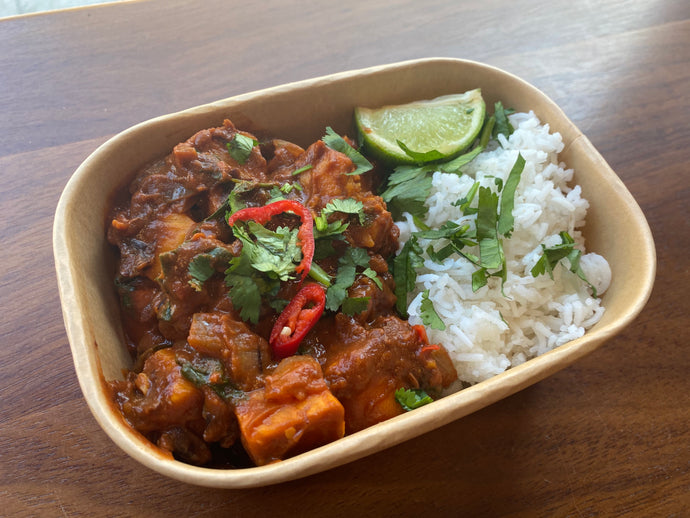 Vegan: Cosy Sweet Potato + Black Bean Chilli