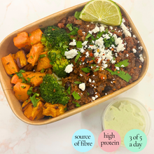 Load image into Gallery viewer, Wednesday: Beef + Black Bean Chilli with Avocado Sour Cream (low carb available)
