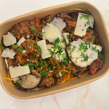 Load image into Gallery viewer, Monday: Italian Beef Ragu with Wild Mushrooms (best seller)
